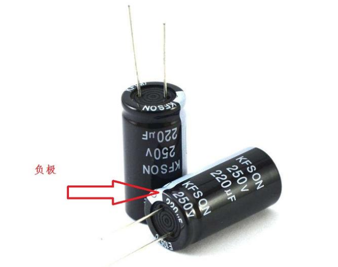 「NIPPON CHEMI-CON」電解電容極性接錯會爆炸，如何避免？